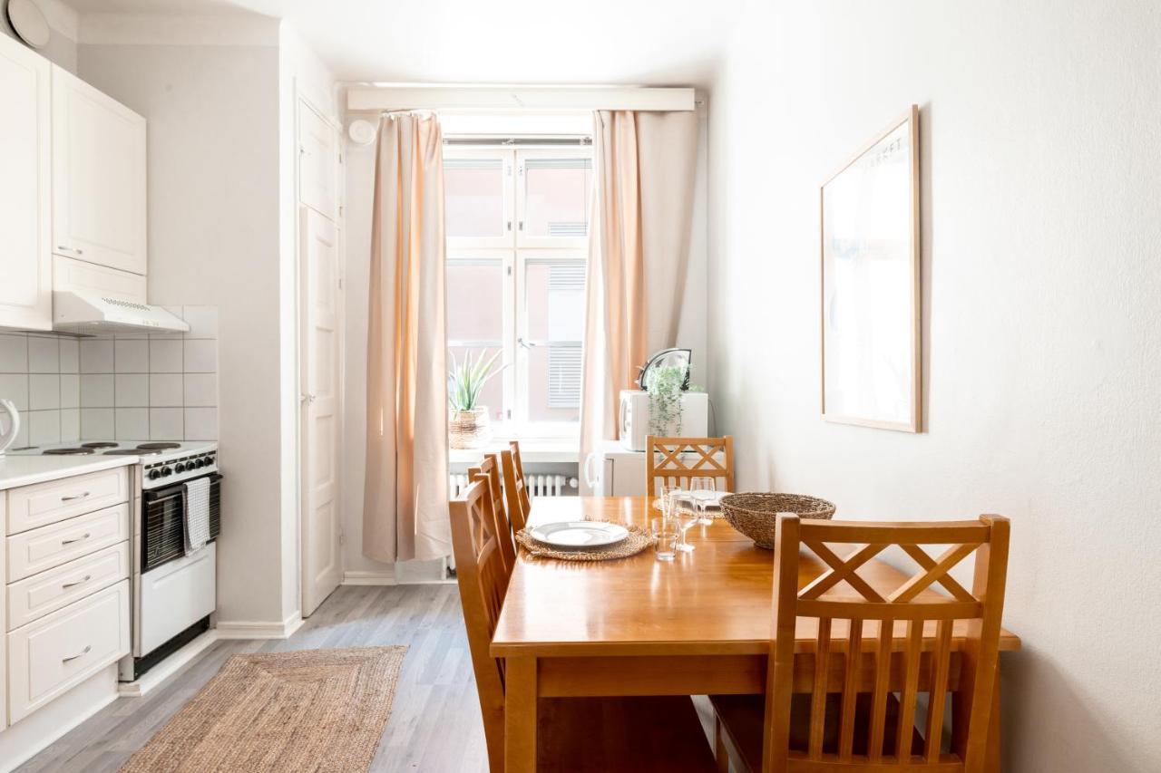 2Ndhomes Cozy Studio By The Esplanade Park Хельсинки Экстерьер фото