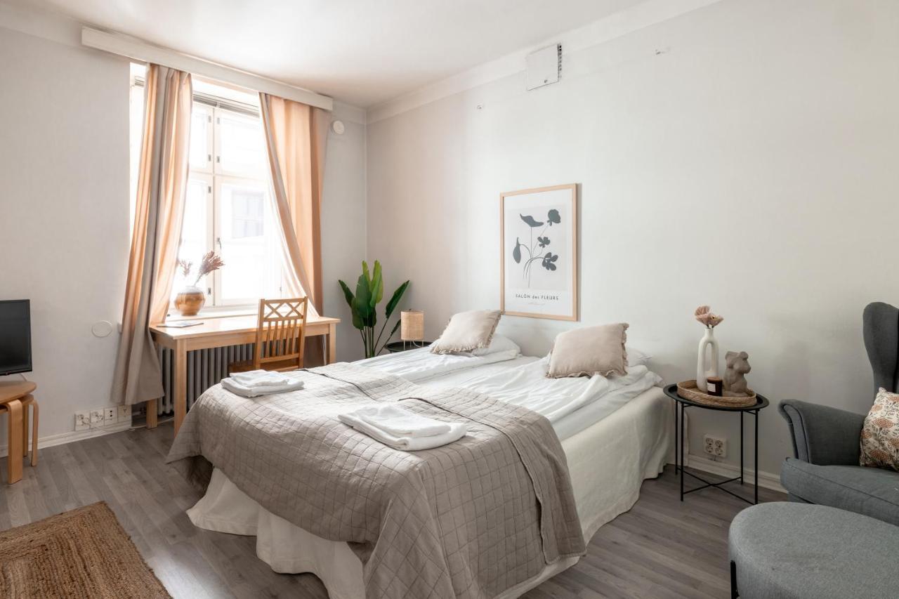 2Ndhomes Cozy Studio By The Esplanade Park Хельсинки Экстерьер фото